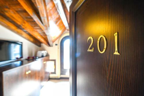 Hostal Prestige Suite Sirmione