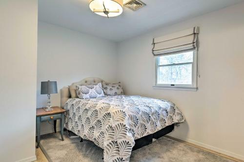 Beautiful Hampton Bays Home With Private Pool!