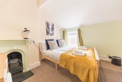 Central Location 5 Private Ensuite Bedrooms Great For Work Or Play