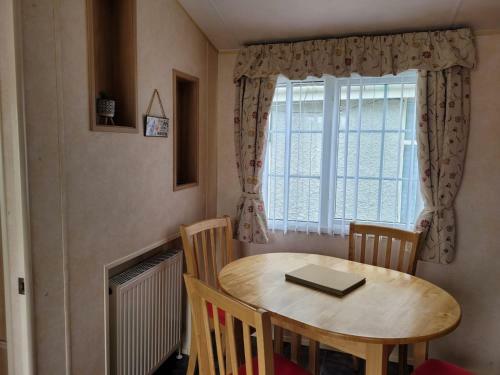 6 Berth Central Heated Annandale Somersby