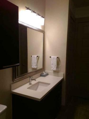 Apartamento Luxury 2br In Upscale Dallas Community, Pool View