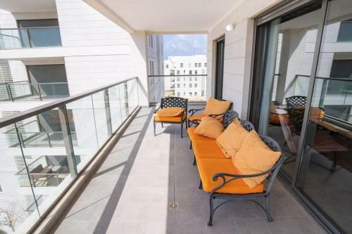 Apartamento Bright Sunny Holiday Home With Sea Views