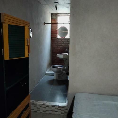Cuarto Amueblado Con Ba�o Privado Y �reas Comunes.