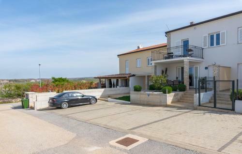 Holiday House Businia With Whirlpool
