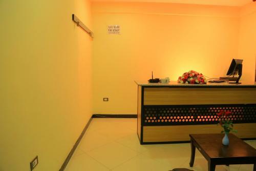 T.m.y Hotel