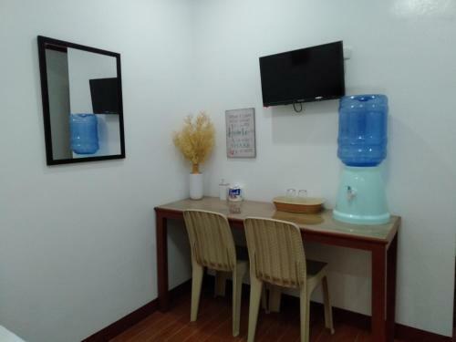 Foxtail Guesthouse Siargao