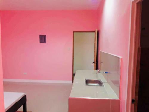 Hostal Rozay Travellers Inn