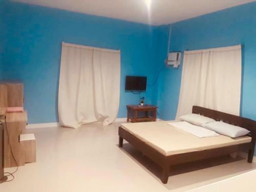 Hostal Rozay Travellers Inn