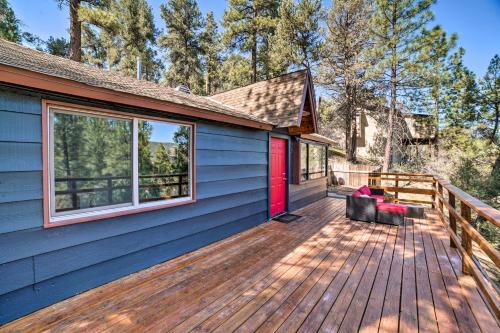 Welcoming Big Bear Home With Deck And Tree Views