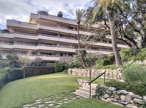 Apartamento Chateau de La Pin�de