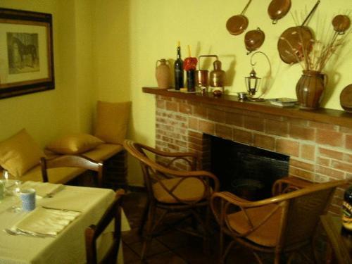 Hotel Tavernola - Locanda Di Campagna