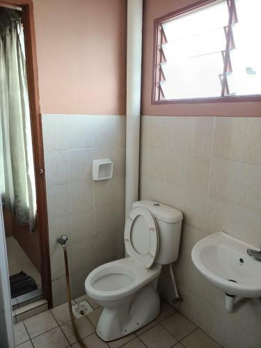 Azzalea Terrace House 4 @ Taman Royal Lily