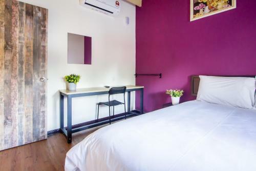 Explore 5br Gardenhouse Retreats (Free Parking)