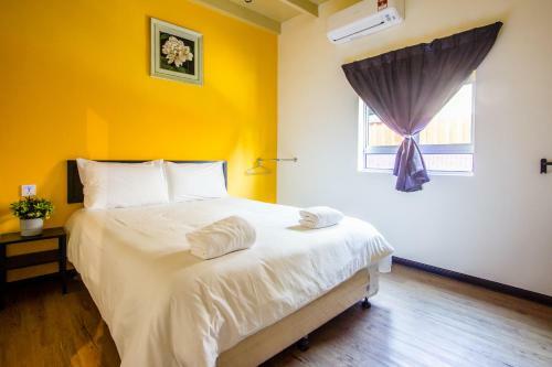 Explore 3br Gardenhouse Retreats (Free Parking)