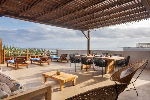 Apartamento Enchanting 4 Bedroom Ph, Steps From The Beach