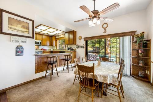 Honey Bear Hideaway