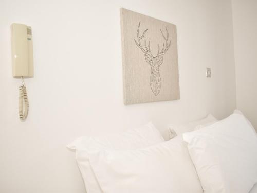 Pass The Keys Centrally Located Apartment With Large Balcony