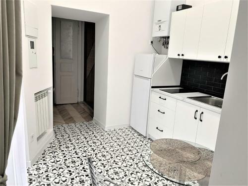 Glorious Apartment Near The Old City