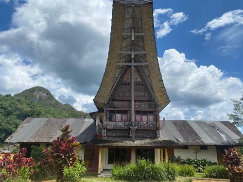 Hotel Capital O 91073 Rantepao Lodge