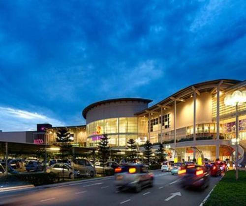 Bukit Indah @ Issix (Nearby Aeon Bukit Indah)