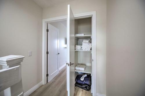Apartamento Oceanfront Condo With Pool - Steps To The Beach