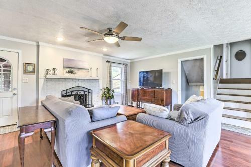 Lovely Lawrenceville Getaway With Private Yard!