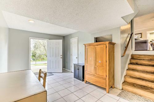 Lovely Lawrenceville Getaway With Private Yard!