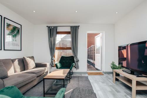 Apartamento Modern 3bd House W/2wcs +15mins Train 2 Bham &wolv