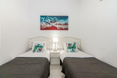 Central 2 Bedroom Apartment Playa de Las Americas