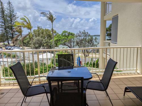 Hotel Moorings Beach Resort