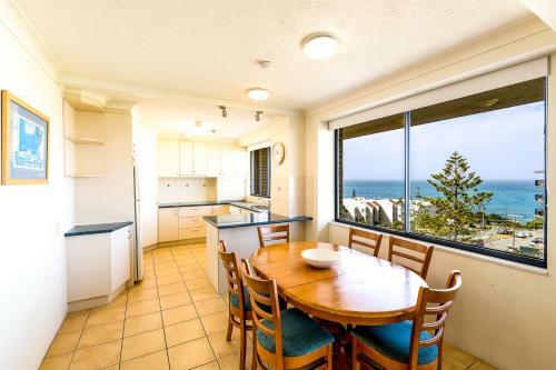 Burgess @ Kings Beach Apartments
