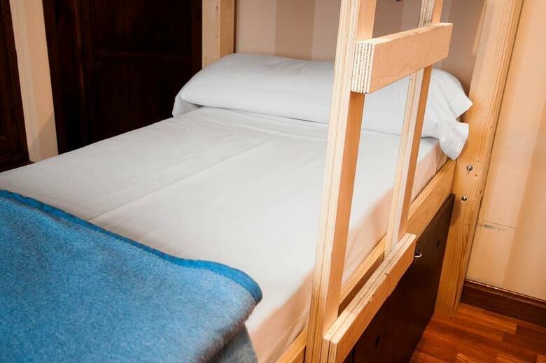 Feel Hostels City Center