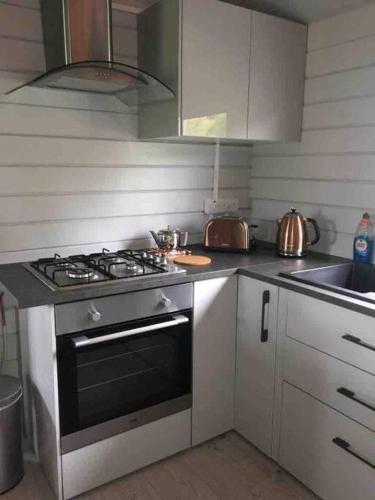 Countryside 2 Bedroom Log Cabin,spectacular Views.