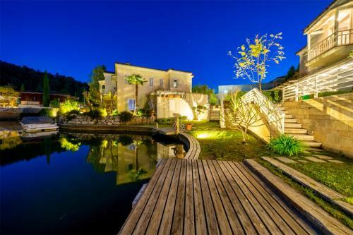 Portville Canal Side Villas 66 (3br)