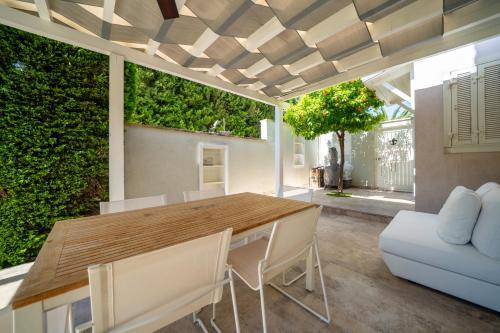 Portville Canal Side Villas 66 (3br)