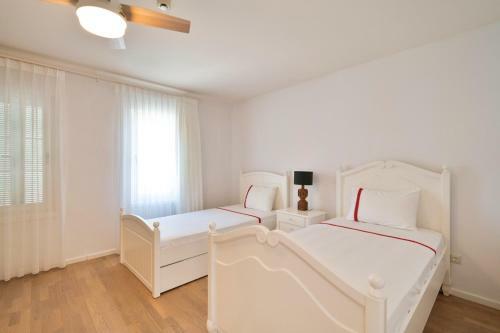Portville Canal Side Villas 65 (2br)