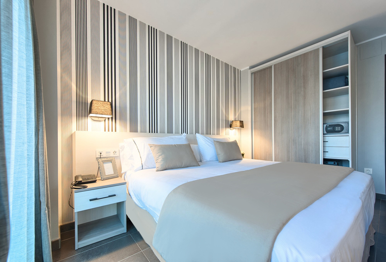 New Hotel Colon