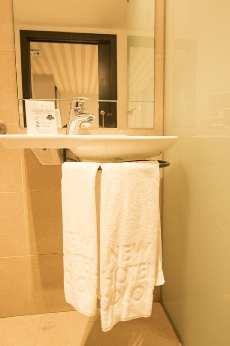New Hotel Colon