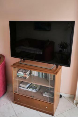 Beautiful 2 Bedrooms Sea View Apartment