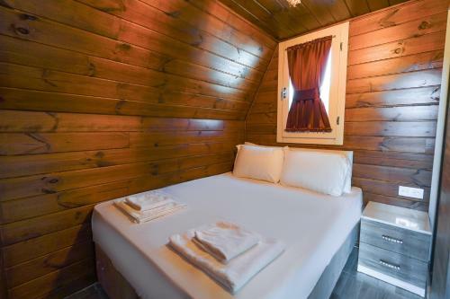 Cozy Bungalow Surrounded By Nature With Shared Pool In Demre, Antalya