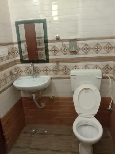 Hotel Oyo 86952 Sanvi Inn