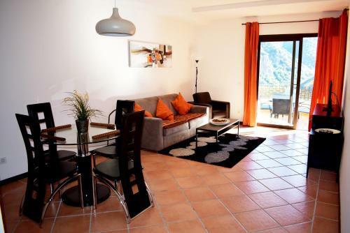 El Casar Apartments