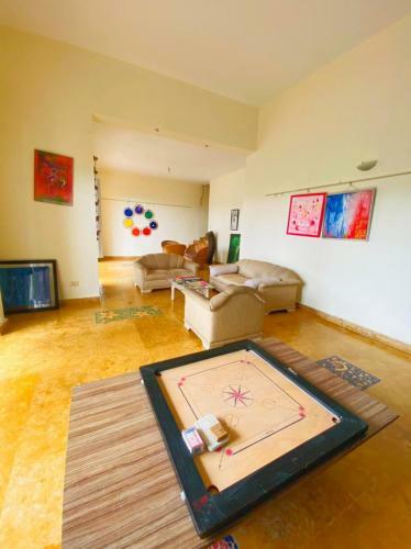 God's Abode : Entire Villa 7500 Sq Ft