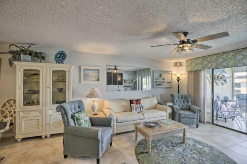 Apartamento Central Cape Coral Condo With Community Pool!