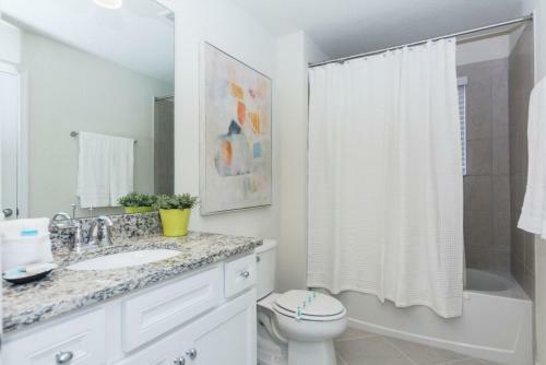 Fabulous Home With Pool At Solterra Resort St5501