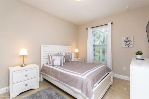 Sun Sational 5 Bedroom Solterra Luxury Villa Villa