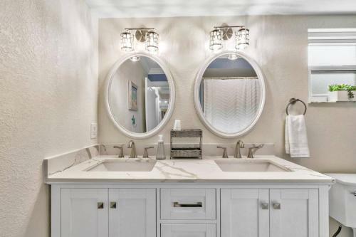 Fleming Ct Pool Home - Palm Coast