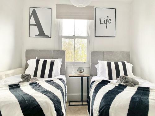 Stylish City Centre Home With Private Garden