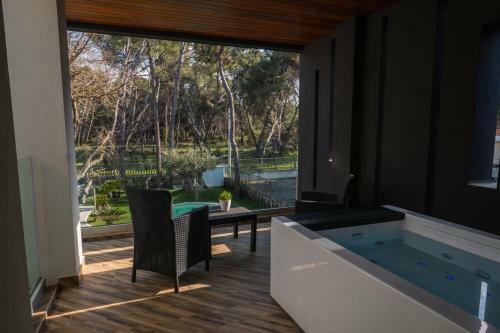 Bed & Breakfast La Riserva Dannunziana Luxury Suites