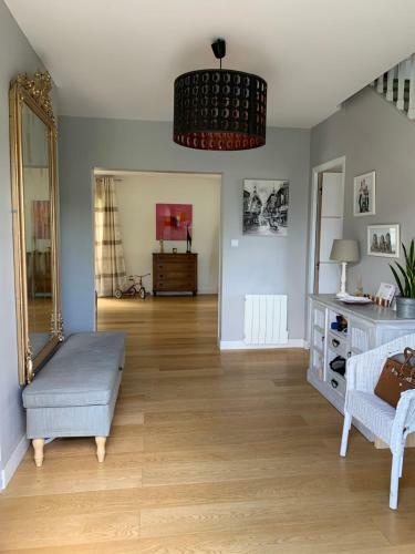 Maison Spacieuse Avec Piscine Chauff�e